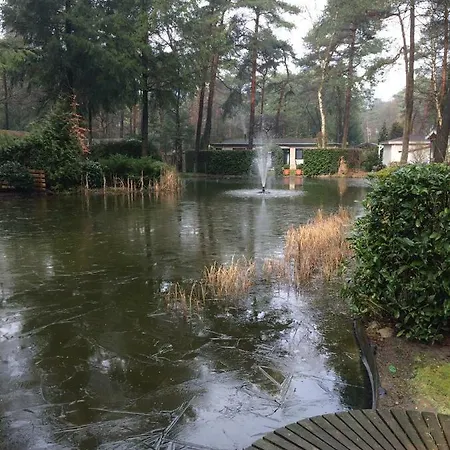 Vakantiehuis Op Bospark Feriehus